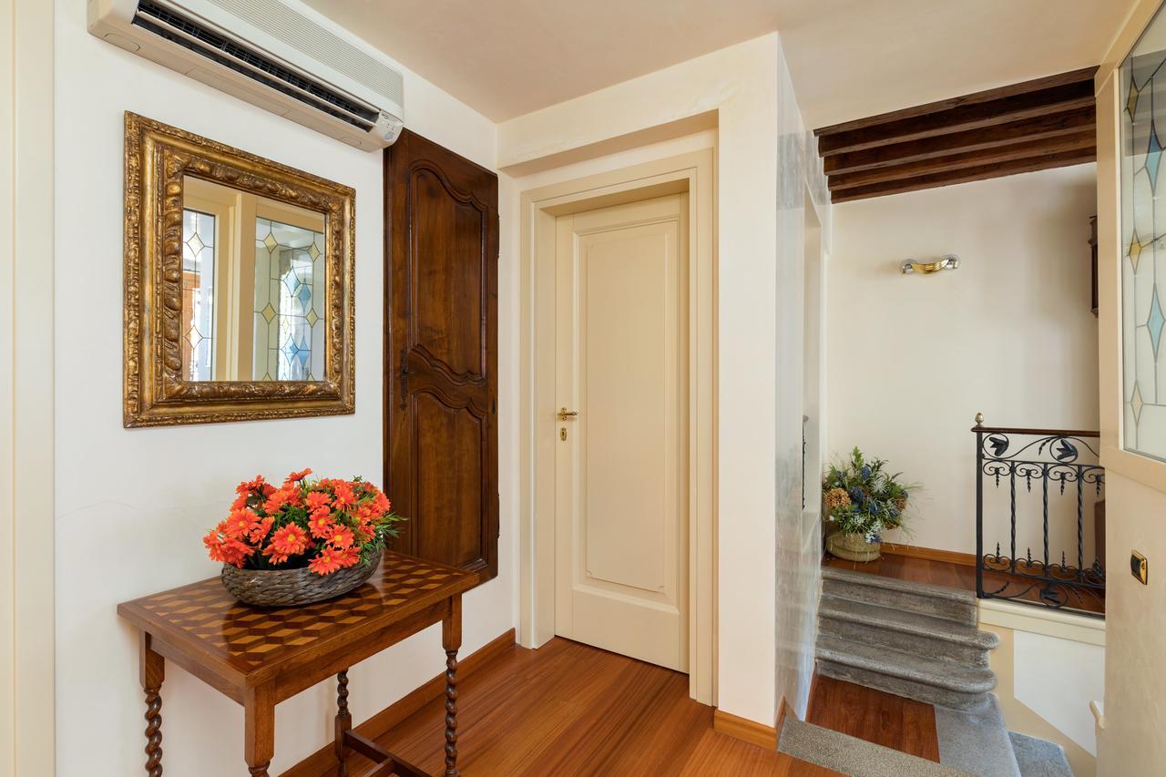 Heaven San Marco 1 & 2, The Elegant A Stone S Throw From St S Square Appartamento Venezia